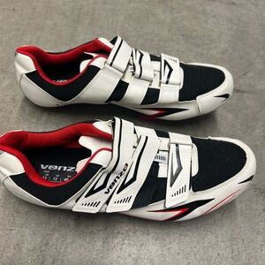 Venz Cycling Shoes Black and White